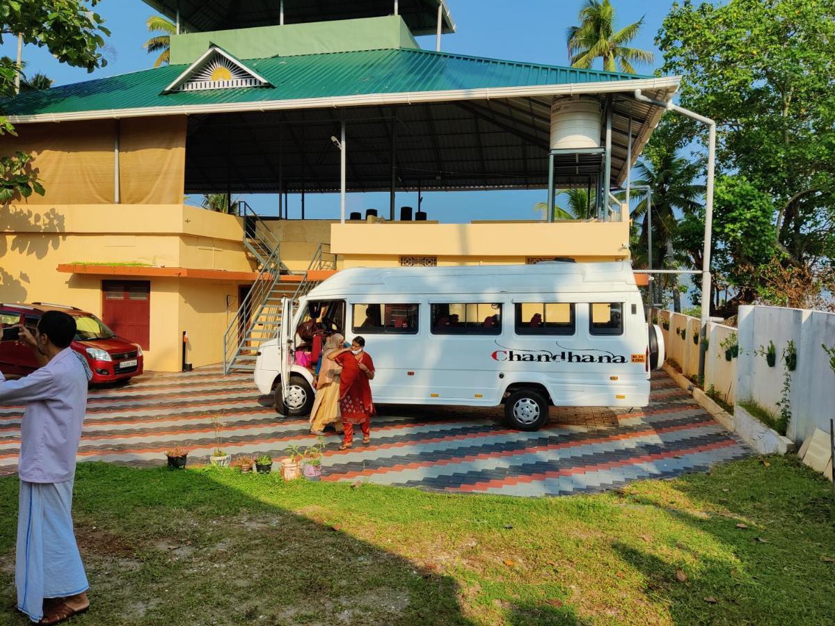 Wind &Waves Apartment Kollam Exterior foto